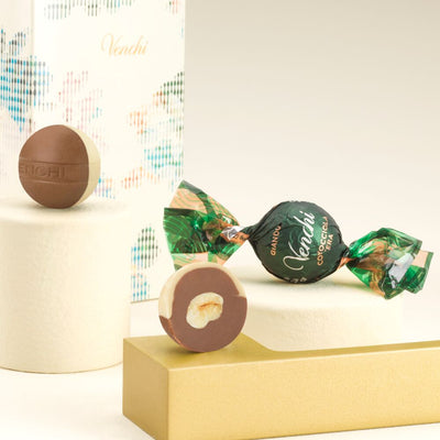 Milk Gianduia & Hazelnut Pearl (7 pcs/100g)