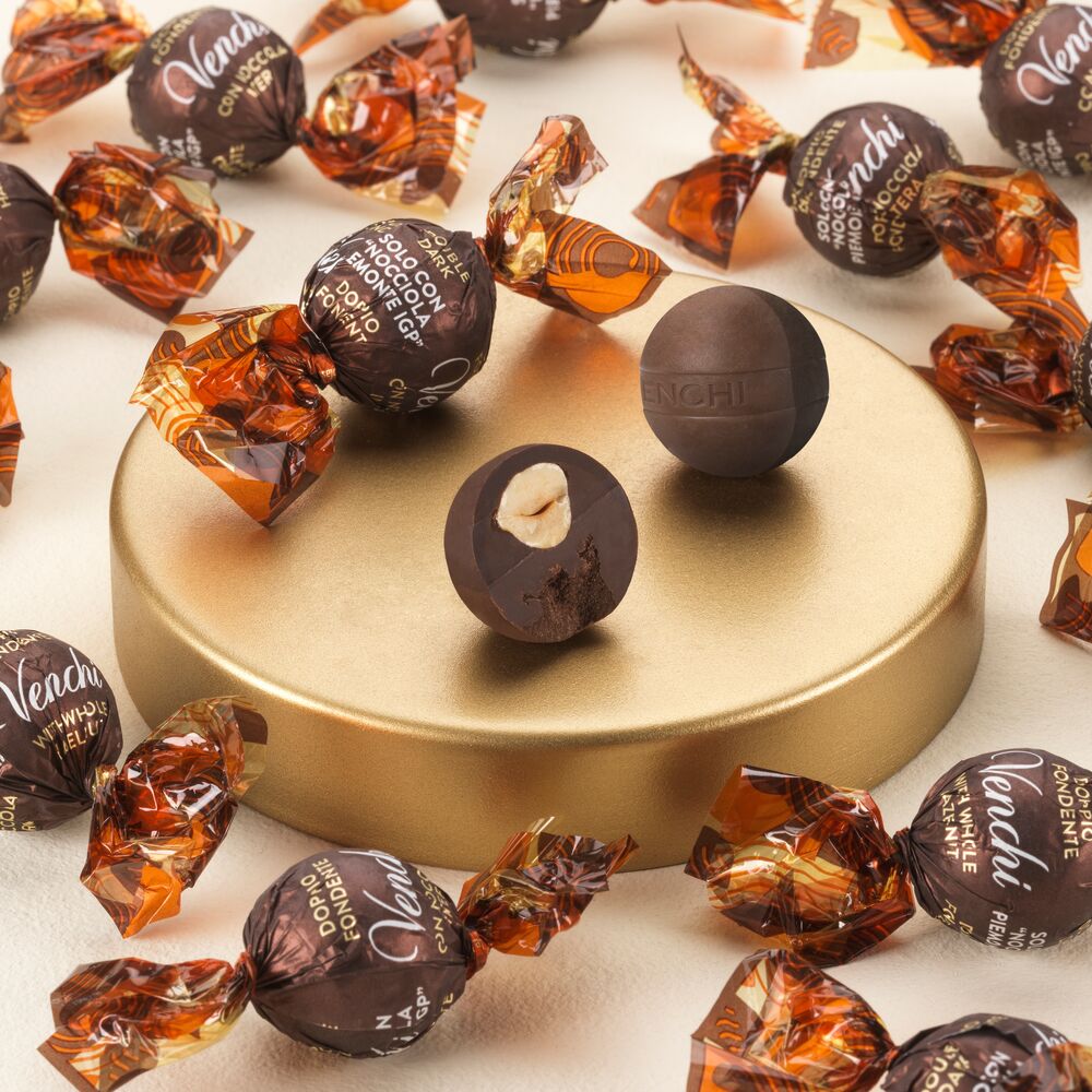 Venchi Dark Gianduia & Hazelnut Pearl (7 pcs/100g)