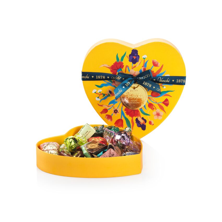 Baroque Heart Shape Gift Box